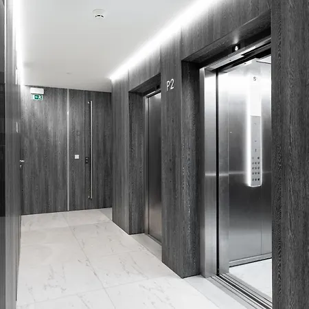 Apartment Joivy Elegant 1-br In Perfect Centre Lisbon