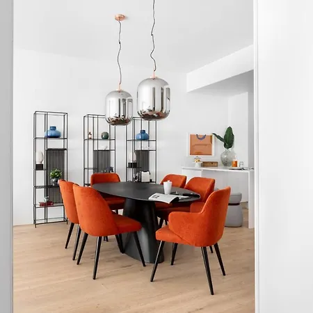 Apartment Joivy Elegant 1-br In Perfect Centre Lisbon